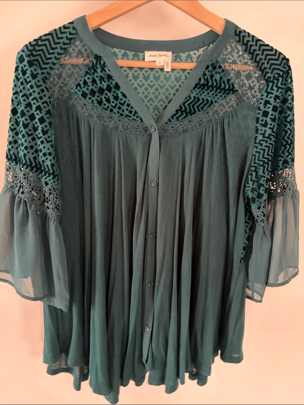 Meadow Rue Emerald Green Button-Front Boho Lace & Velvet Accent Top